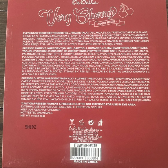 VERY CHERRY EYE SHADOW PALLET - Picture 4 of 4